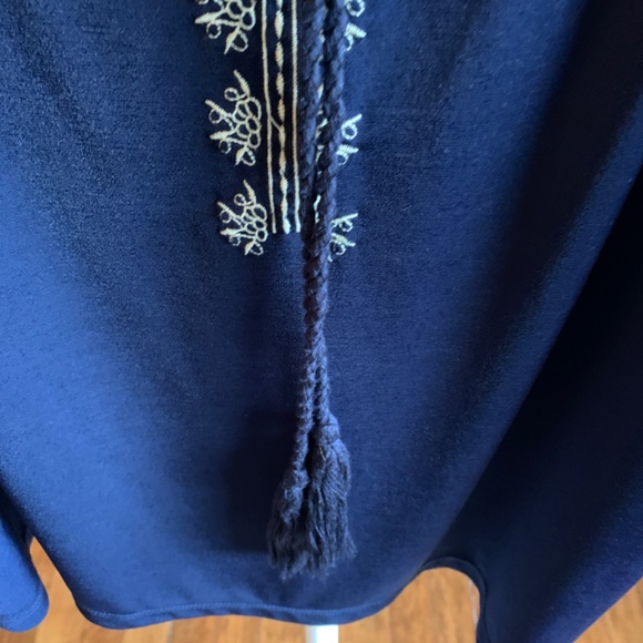 Peck & Peck poly and spandex tunic. Worn 2x - Picture 3 of 6